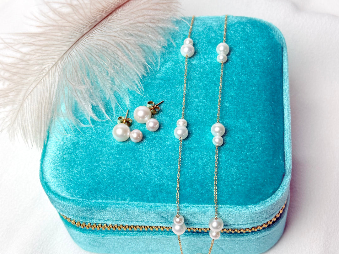 New in - Perlenschmuck auf Samt Box 