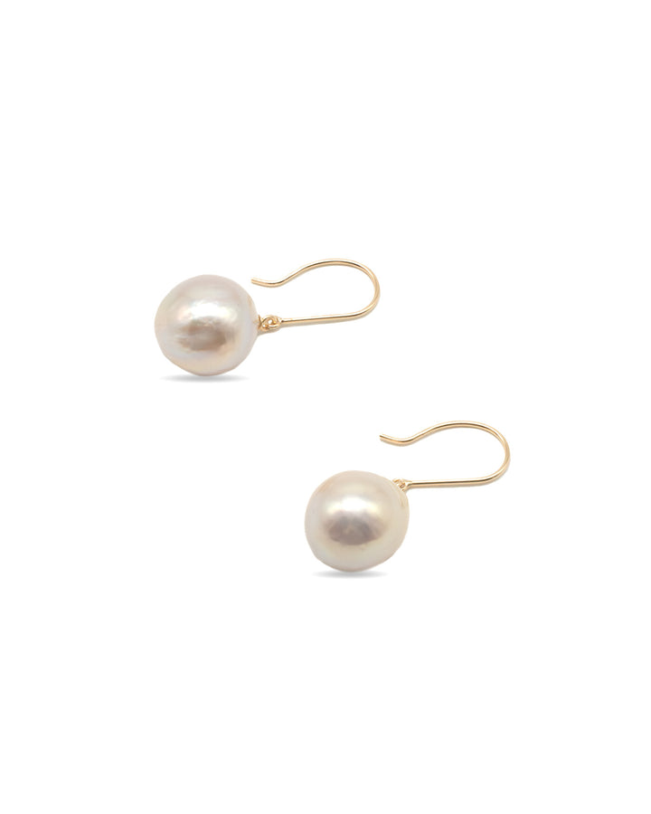Amara Ming Pearl Earrings - SimplyO