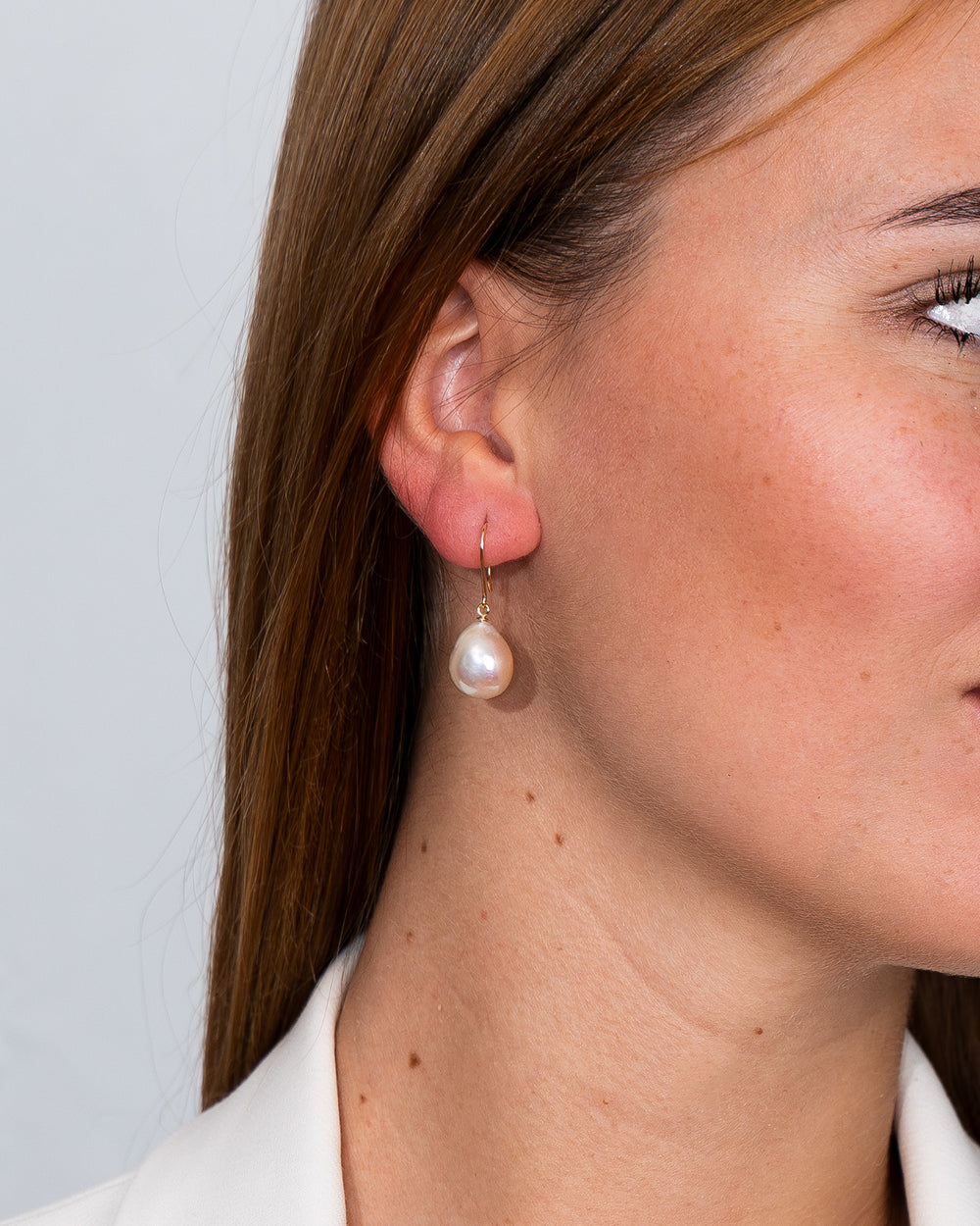 Amara Ming Pearl Earrings - SimplyO