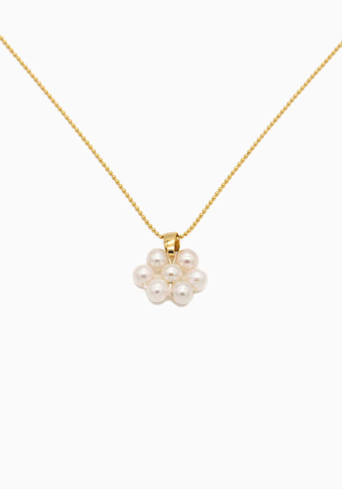 Flower Perlenanhänger aus naturweißen Süßwasserperlen an feiner Kugelkette aus 14k Gold Filled- SimplyO